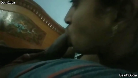 Today Exclusive- Sexy Telugu Bhabhi Give Nice Blowjob To Hubby