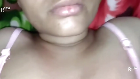 Desi Indian House Wife Fucking During Day Time When Working In Her Kitchen