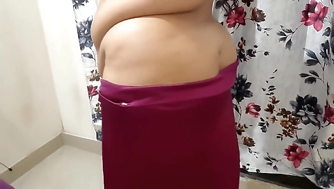 Desi Bhabhi Seducing Her Boyfriend On Videocall 2