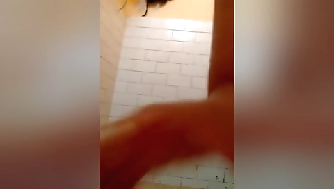 Today Exclusive-sexy Desi Girl Bathing