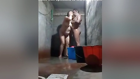 Today Exclusive- Desi Mature Cpl Bathroom Romance