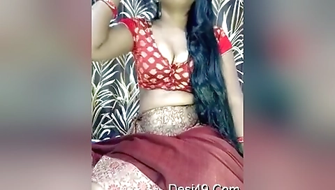 Super Horny Desi Bhabhi Hot Cam Show