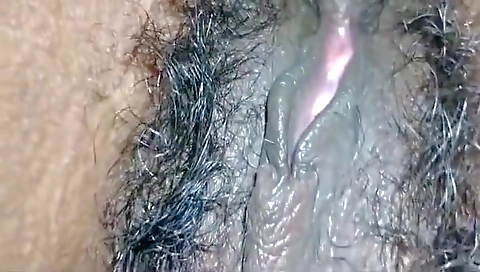 Red Saree Sexy Bhabhi Ki Cumshot Sex Full Hd 1080p Video !