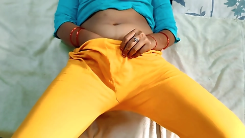 Desi Bhabhi Squirts In Bed Hard Fucking In Devar