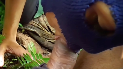 Desi Babe Wants To Rub And Suck My Dick At Public Park(hugh Cumshot) - Kimber Veils