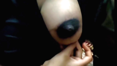 Indian Desi Aunty Showing Big Boobs With Huge Boobs