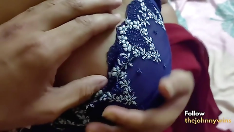Indian Bhabhi Caught While Wearing Saree And Fucked Hard