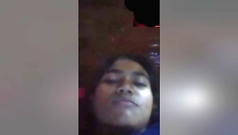 Today Exclusive- Cute Desi Girl Showing Her Boobs On Video Call