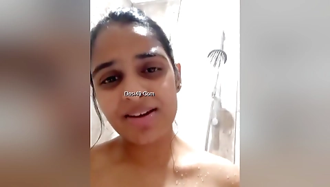 Today Exclusive- Most Demanded Girl Showing Her Boobs And Pussy 1