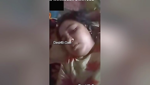 Today Exclusive- Bangladeshi Girl Showing Her Boobs And Pussy On Video Call 3