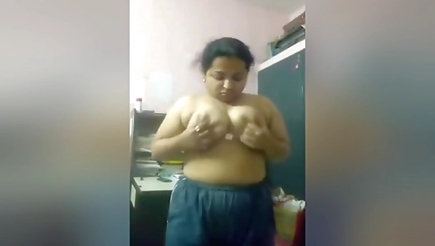Exclusive- Desi Girl Riktika Strip Her Cloths And Showing Her Boobs And Pussy