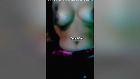 Horny Bihari Village Girl Shows Her Boobs