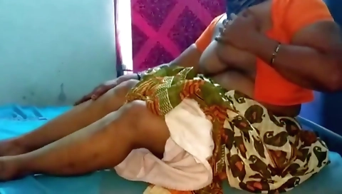Andhra Aunty Has Hot Sex - Andhra Aunty Sex
