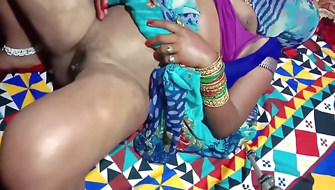 Desi Bhabhi Ki Chut Chood Ke Bhosda Bana Diya Hindi Porn Video Clear Audio