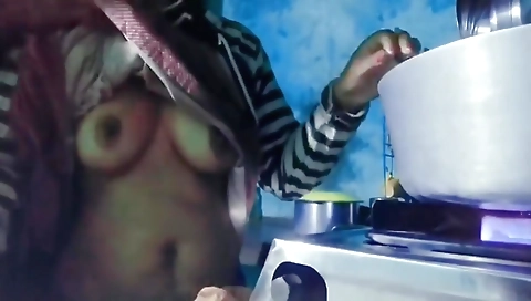 Desi Indian Maid Fucked By Her Home Owner During Food Cooking In Kitchen