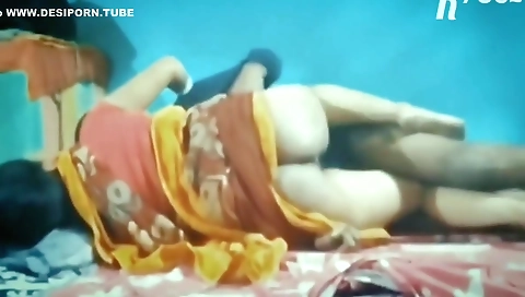 Chudayee Ki Kitni Bhookh Hai Yaar In Dono Ko.most Indian Desi Horney Couple Ever.with Hard And Rough Sex
