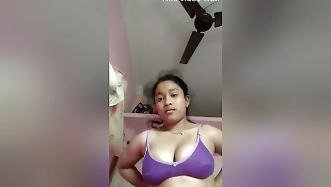 Today Exclusive- Sexy Desi Girl Showing Her Boobs And Pussy 2