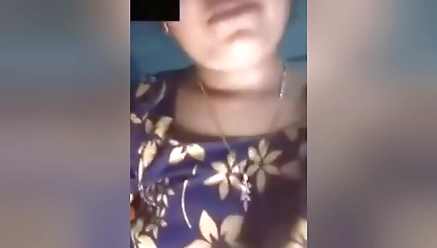 Today Exclusive- Horny Desi Girl Showing Hr Boobs And Fingering On Video Call 1