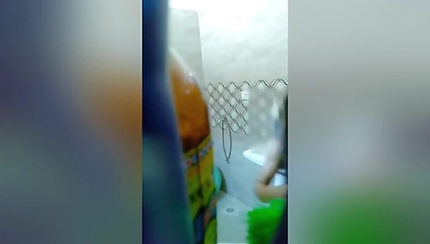 Today Exclusive- Sexy Desi Bhabhi Bathing Record In