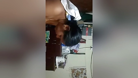 Tamil Bhabhi Boobs Video Record In