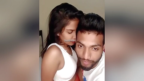 Today Exclusive- Sexy Desi Bhabhi Blowjob