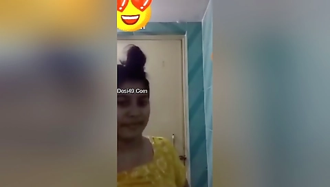 Today Exclusive- Cute Bangla Girl Showing Her Boobs