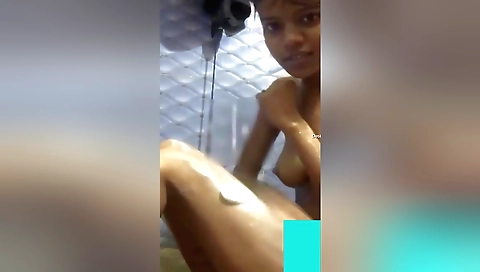 Today Exclusive- Cute Desi Girl Showing Bathing On Video Call
