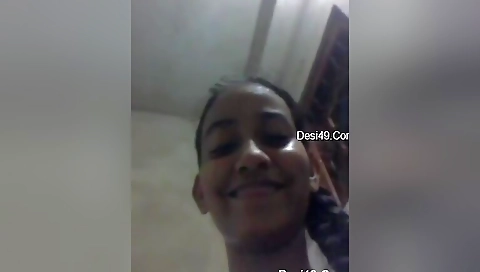 Today Exclusive- Cute Lankan Girl Showing Her Pussy