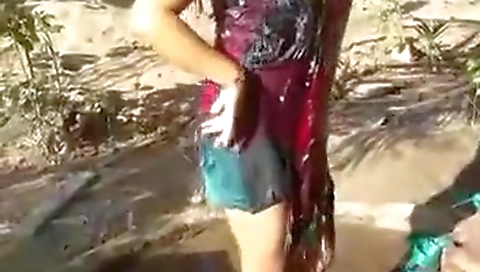 Today Exclusive- Desi Village Girl Bathing Capture By Friends