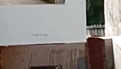 Exclusive- Desi Bhabhi Out Door Bathing Record By