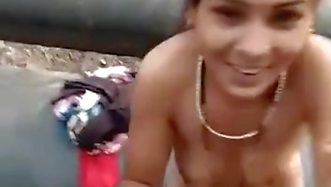 Exclusive- Horny Bihari Bhabhi Strip Her Cloths And Blowjob