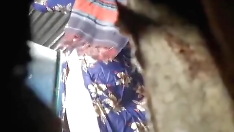 Exclusive- Indian Bhabhi Bathing Capture By