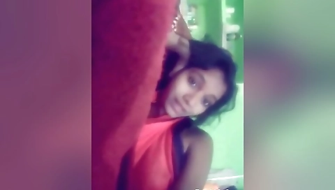 Exclusive- Cute Look Desi Girl Showing Her Boobs And Pussy