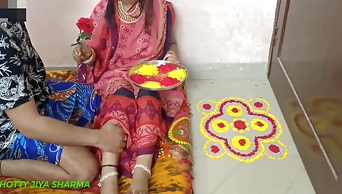 Desi Priya Ki Desi Chudai First Holi