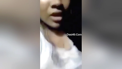 Today Exclusive -desi Gf Shows Her Boobs To Lover
