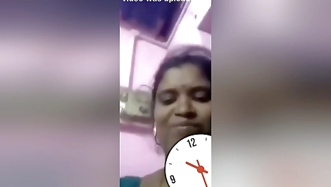 Village Bhabhi Shows Her Pussy And Fingering