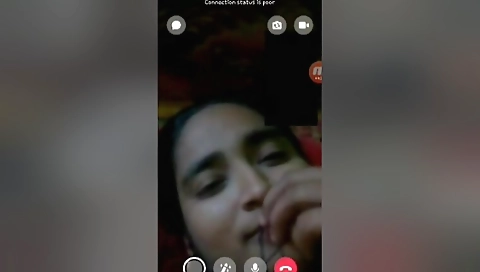 Today Exclusive- Boudi Showing Her Big Boobs On Video Call