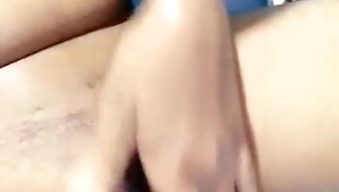 Today Exclusive-cute Look Desi Girl Showing Her Boobs And Pussy Fingering