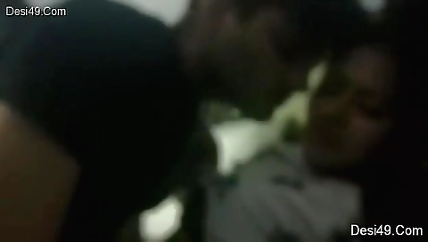 Exclusive- Sexy Indian Clg Lover Romance And Pussy Licking