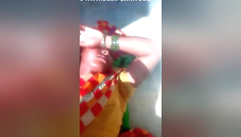 Today Exclusive- Desi Bhabhi Bathing And Fucking Video Record By Dewar 2