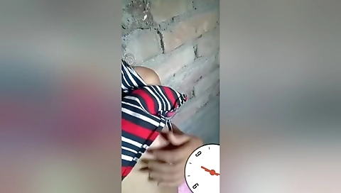 Today Exclusive -desi Village Girl Shows Her Boobs