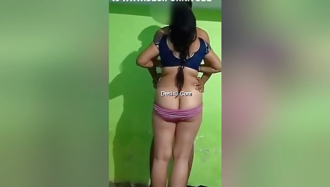 Today Exclusive -big Ass Desi Bhabhi Give Blowjob