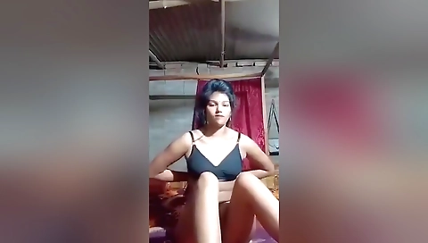 Today Exclusive -hot Bangla Girl Shows Her Boobs And Pussy