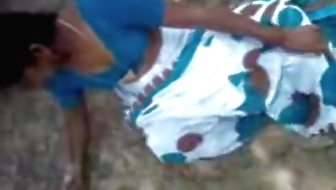 Today Exclusive- Desi Village Bhabhi Blowjob And Outdoor Fuck