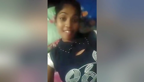 Today Exclusive- Cute Desi Girl Blowjob And Showing Her Boobs 2