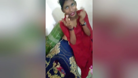 Desi Paid Randi Showing Her Boobs