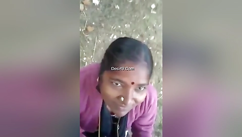 Desi Randi Outdoor Blowjob
