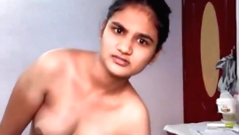 Today Exclusive- Hot Look Desi Girl Showing Her Boobs And Pussy