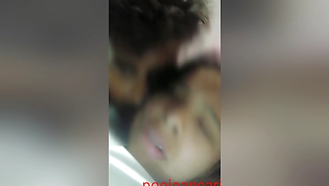 Pooja Ko Hotel Le Jaakr Uski Gaand Maari Hindi Audio