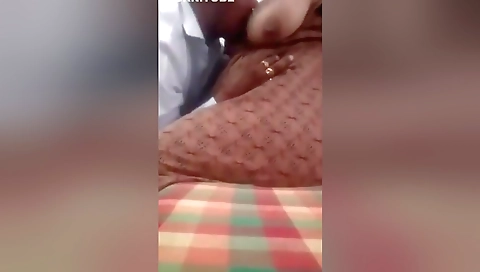 Today Exclusive- Bhabhi Boob Sucking By Dewar